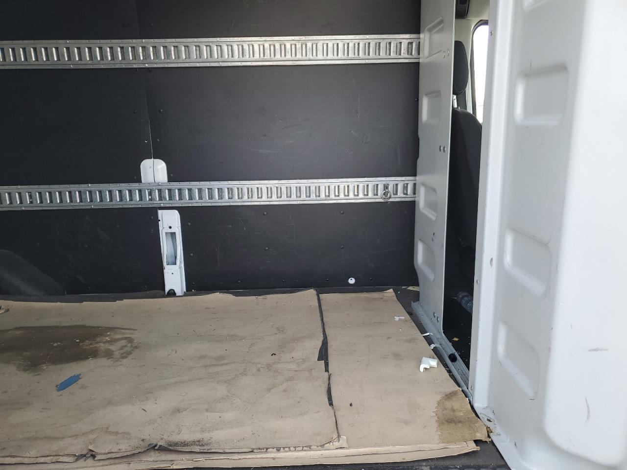 2020 Ford Transit - Image 11