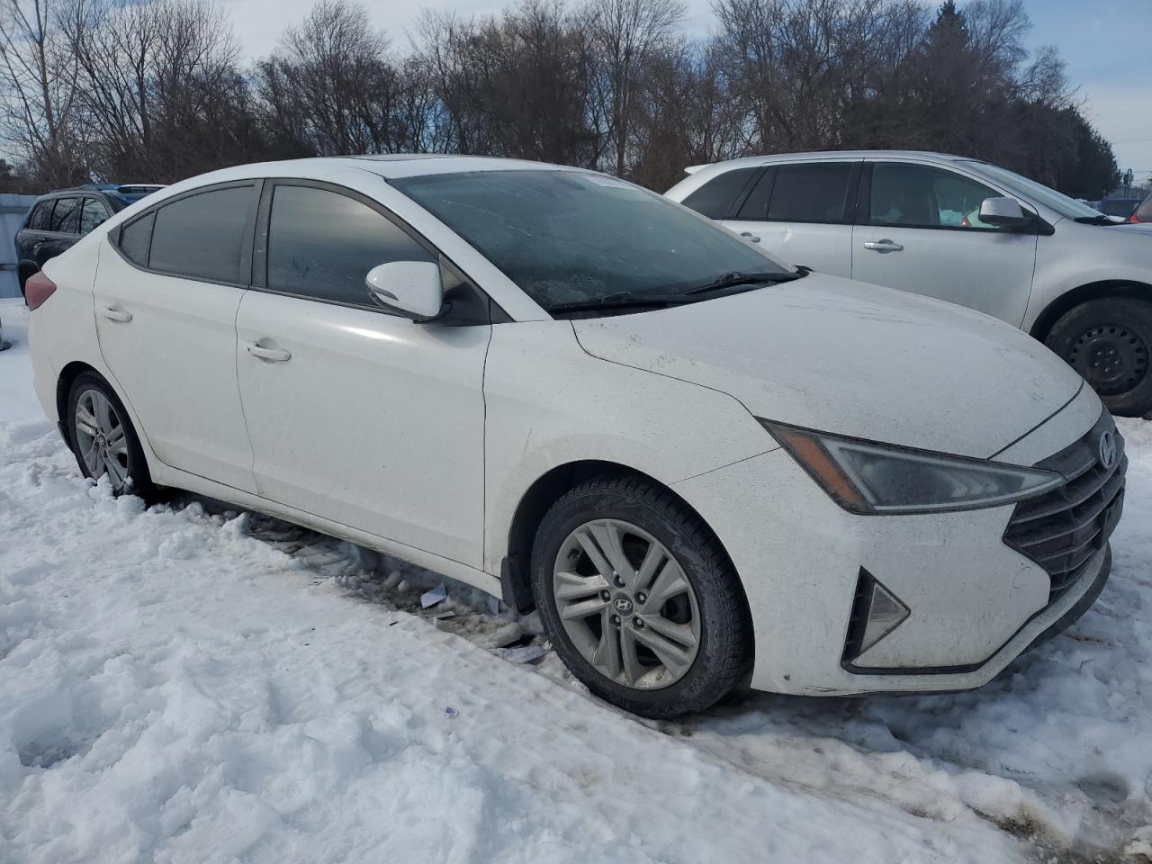 2019 Hyundai Elantra - Image 4