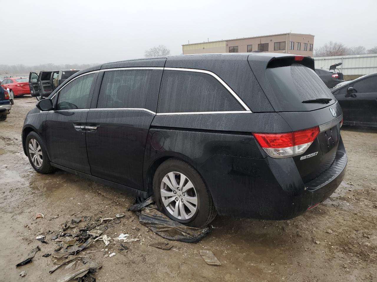 2014 Honda Odyssey - Image 2