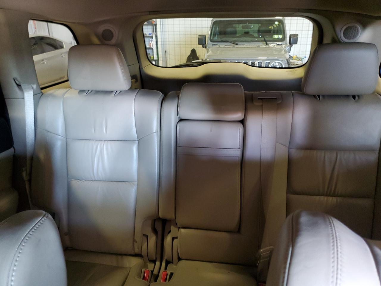 2014 Jeep Grand Cherokee - Image 10