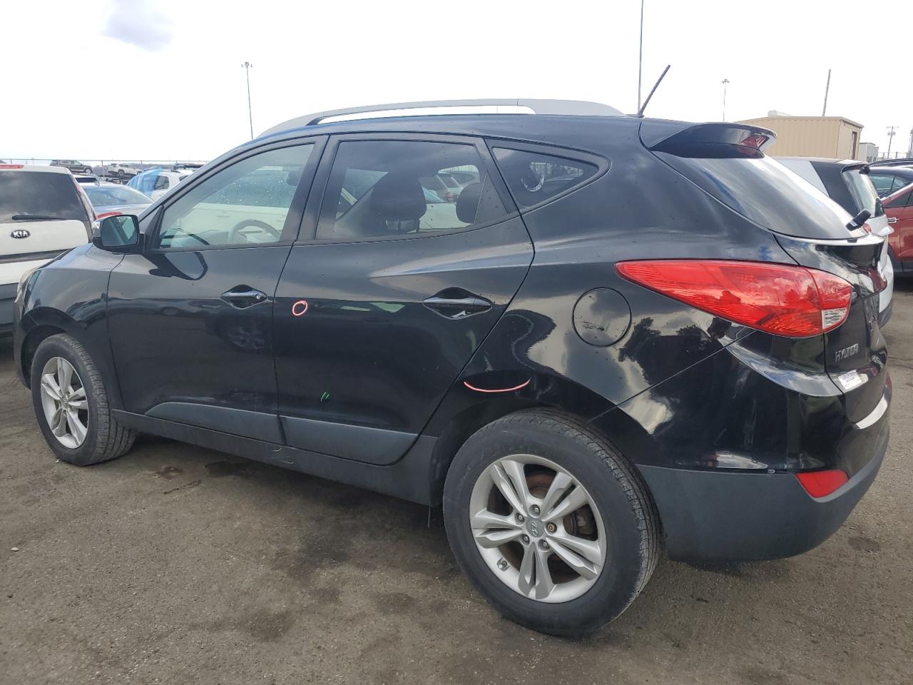 2012 Hyundai Tucson - Image 2