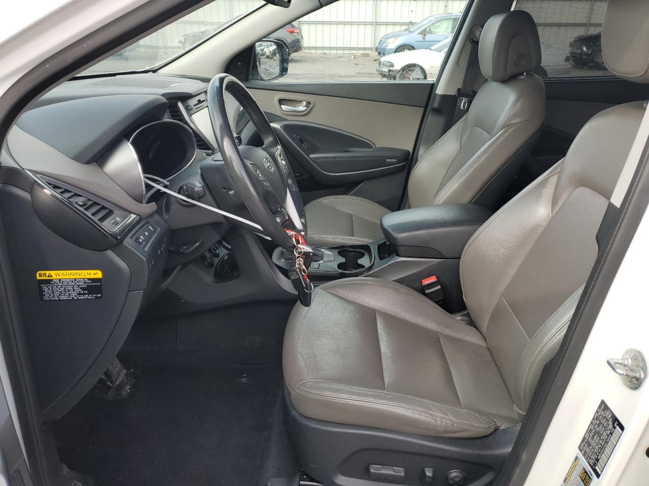 2016 Hyundai Santa Fe - Image 7