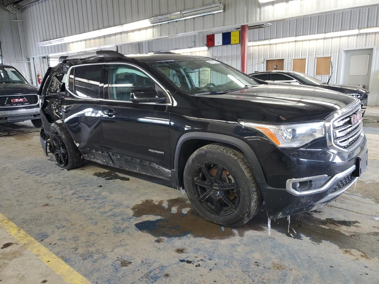 2018 GMC Acadia - Image 4