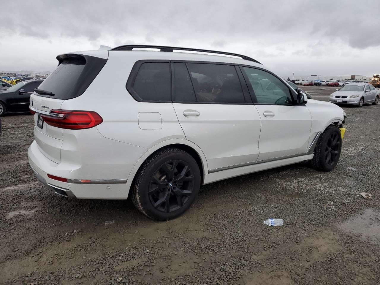 2021 BMW X7 - Image 3
