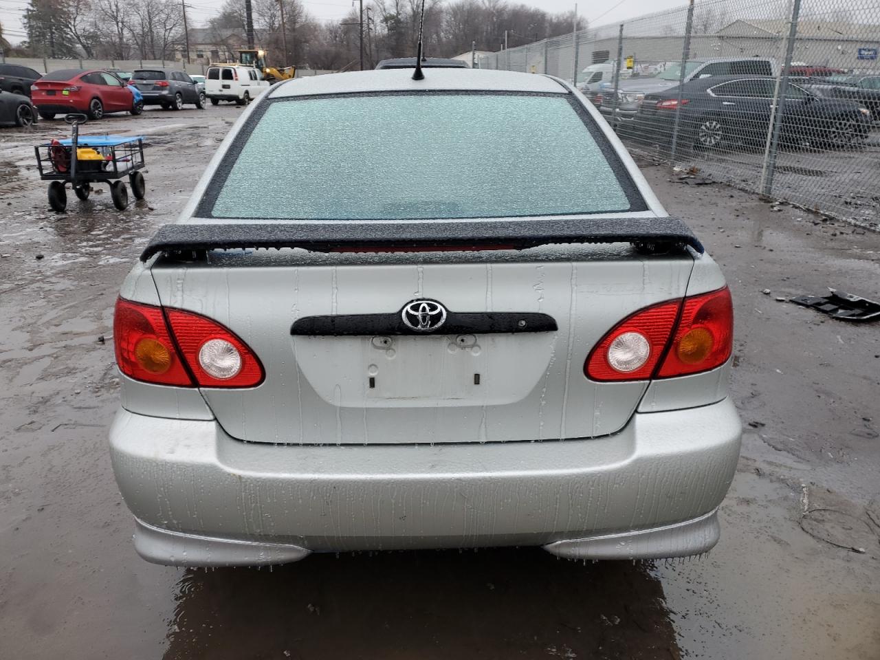 2004 Toyota Corolla - Image 6