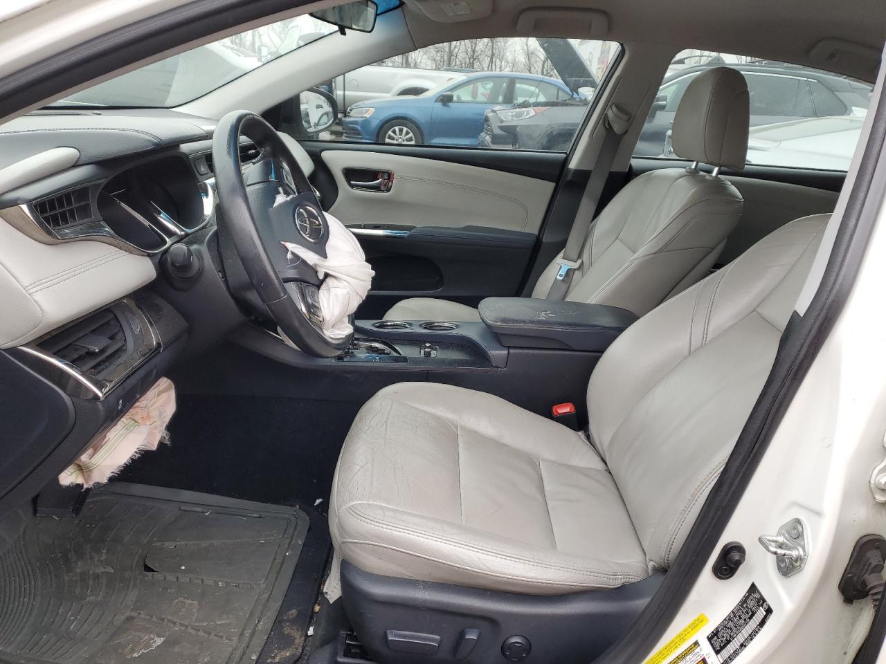 2013 Toyota Avalon - Image 7