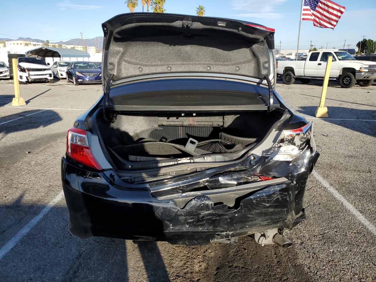 2014 Toyota Camry - Image 6
