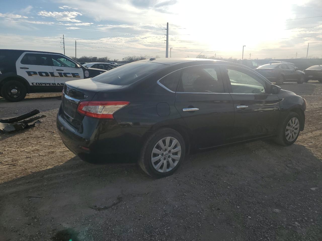 2015 Nissan Sentra - Image 3