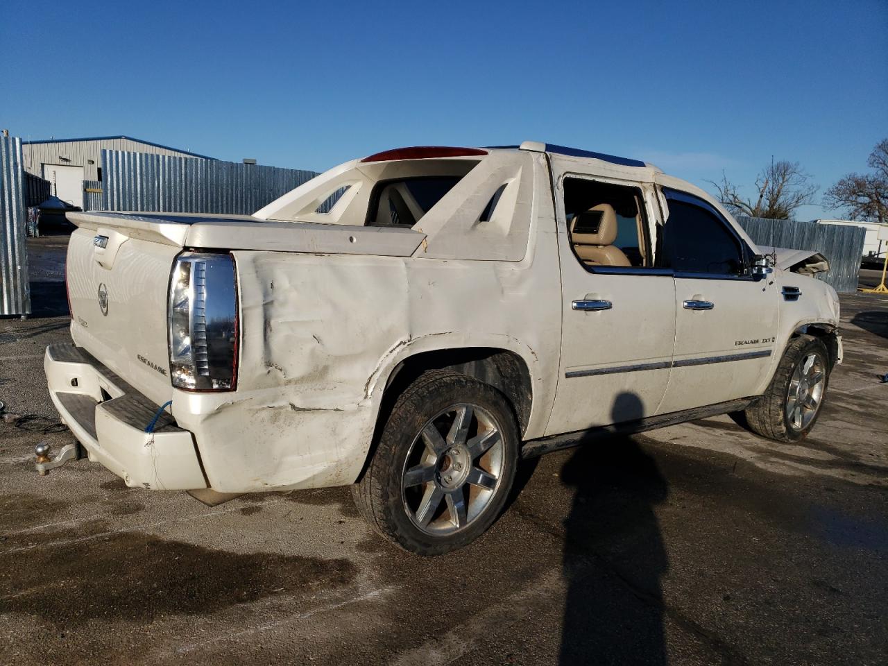 2009 Cadillac Escalade - Image 3