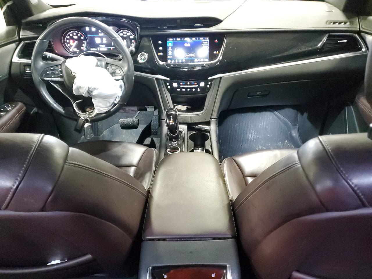 2022 Cadillac XT6 - Image 8