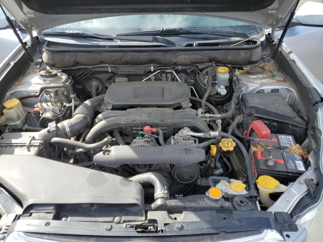 2012 Subaru Outback - Image 12