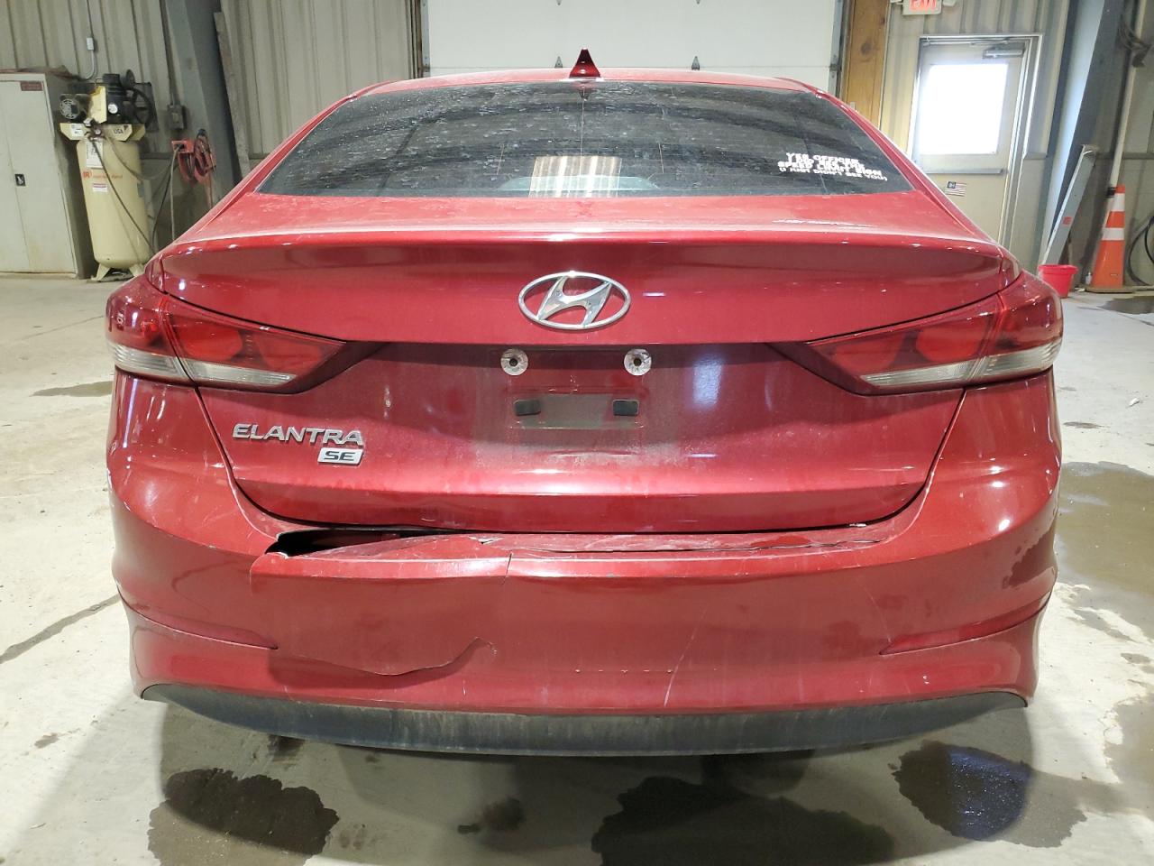 2017 Hyundai Elantra - Image 6