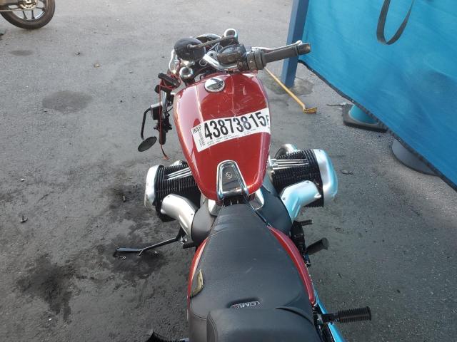  BMW R 2022 Червоний