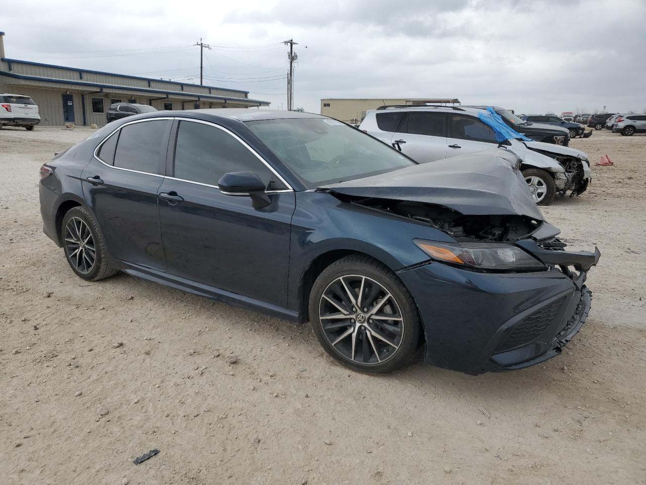 2021 Toyota Camry - Image 4