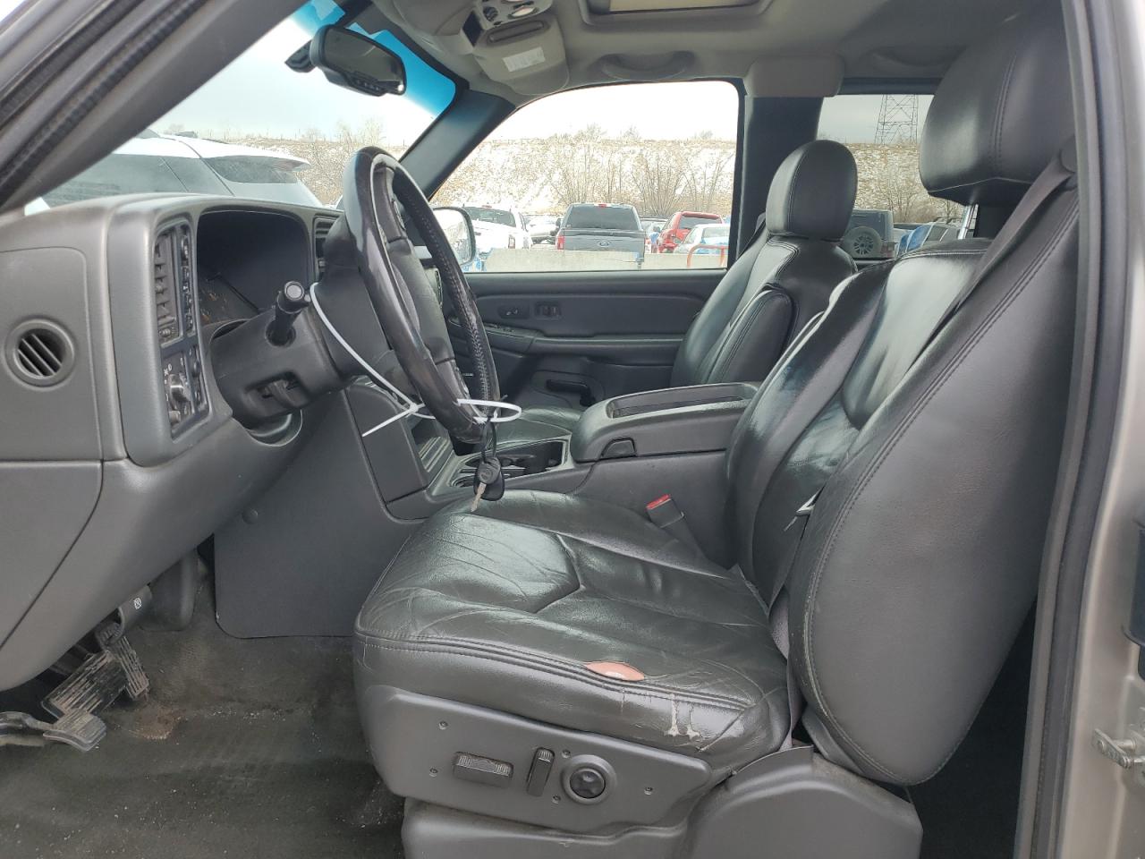 2005 GMC Sierra - Image 7