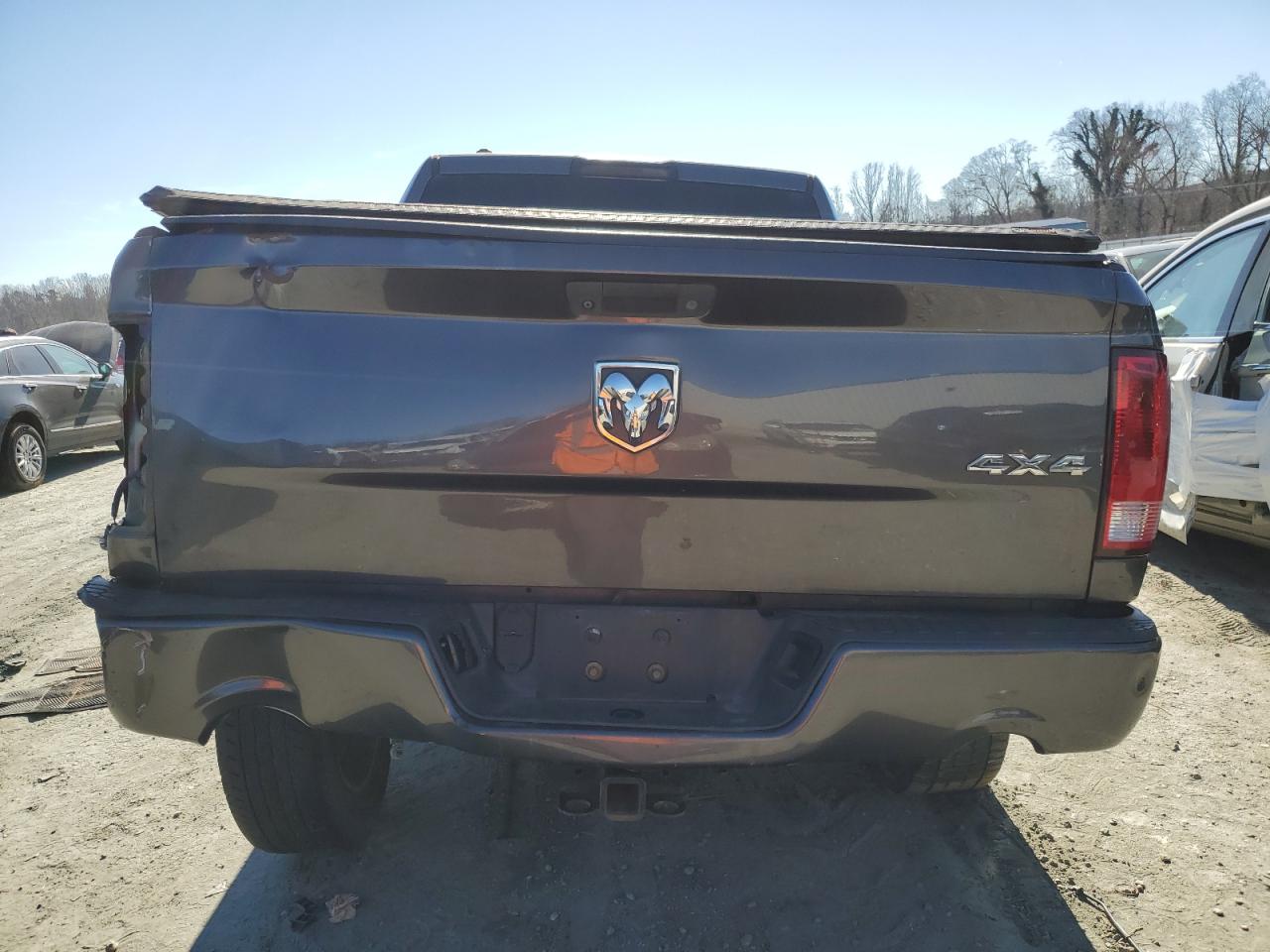 2014 RAM 1500 - Image 6