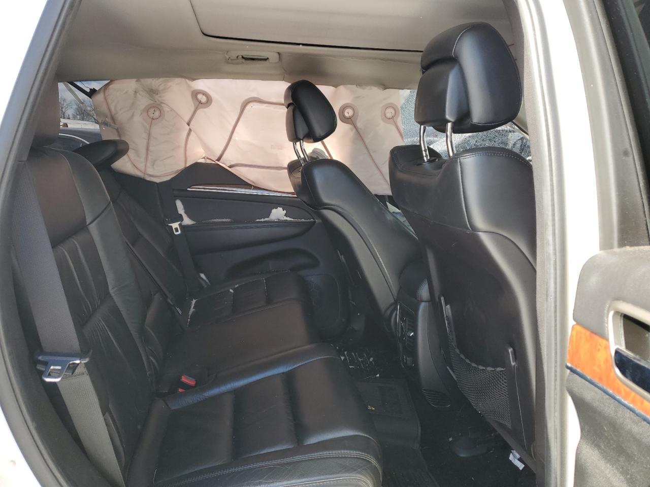 2011 Jeep Grand Cherokee - Image 11