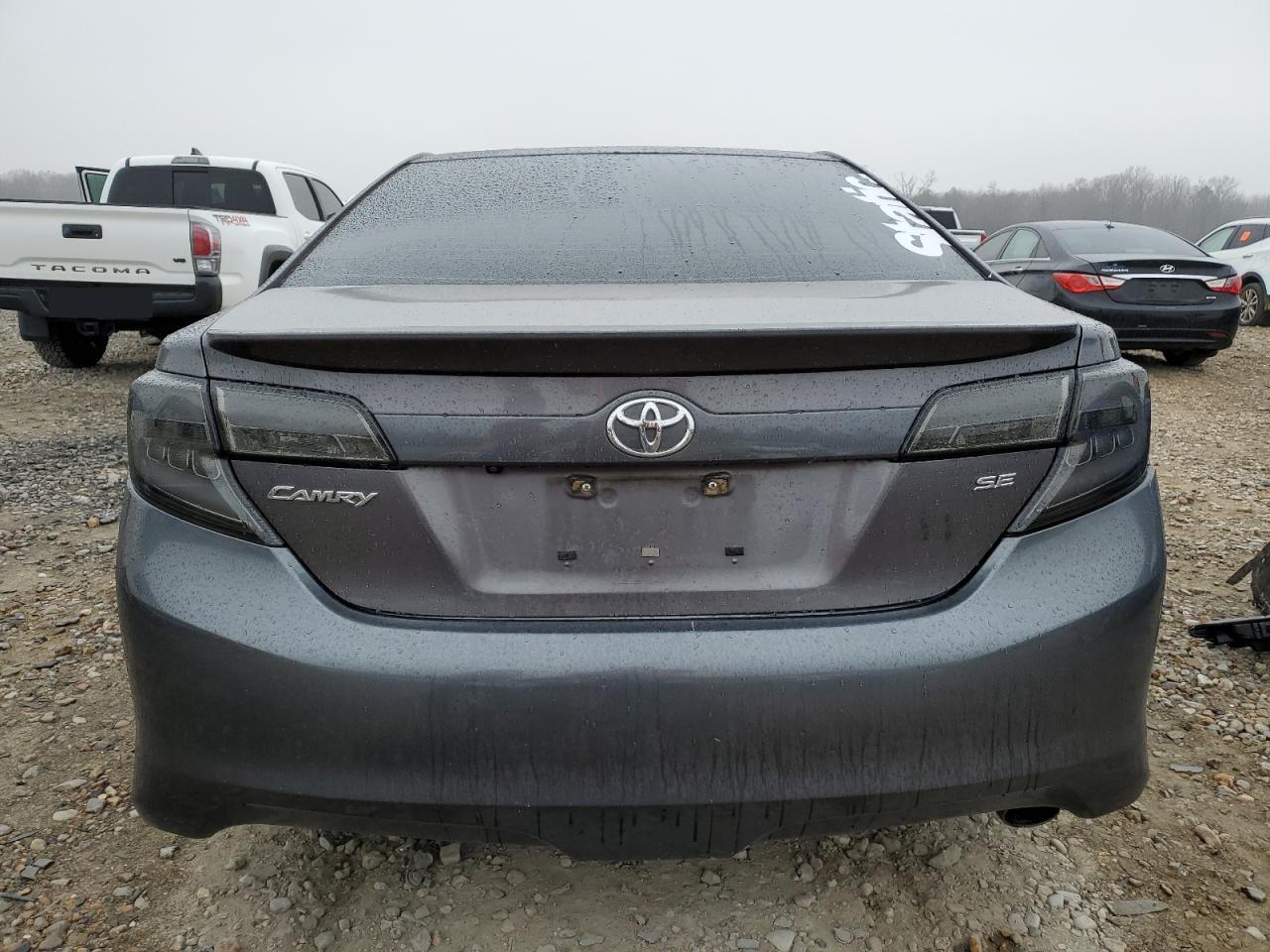 2014 Toyota Camry - Image 6