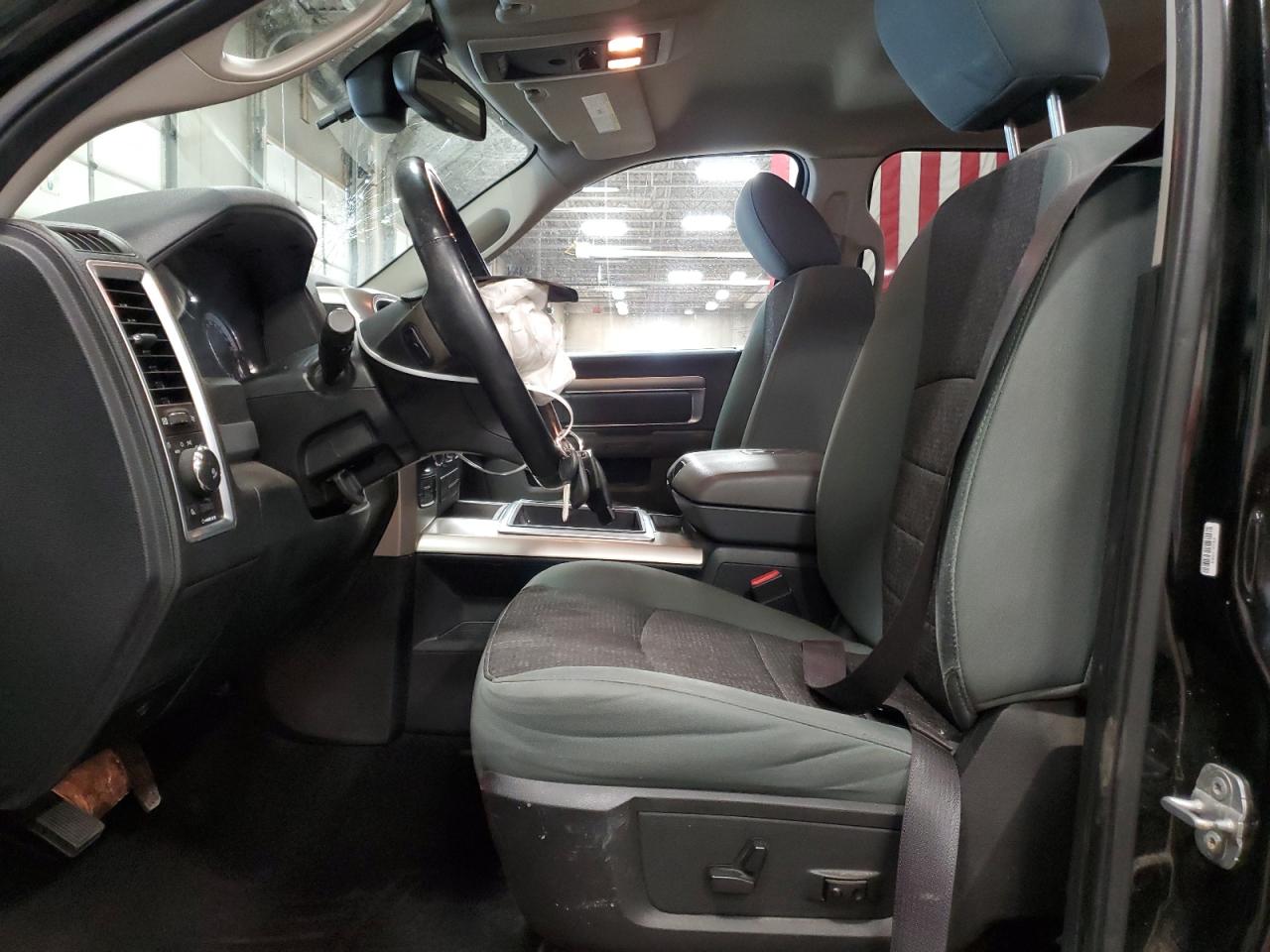 2014 RAM 1500 - Image 7