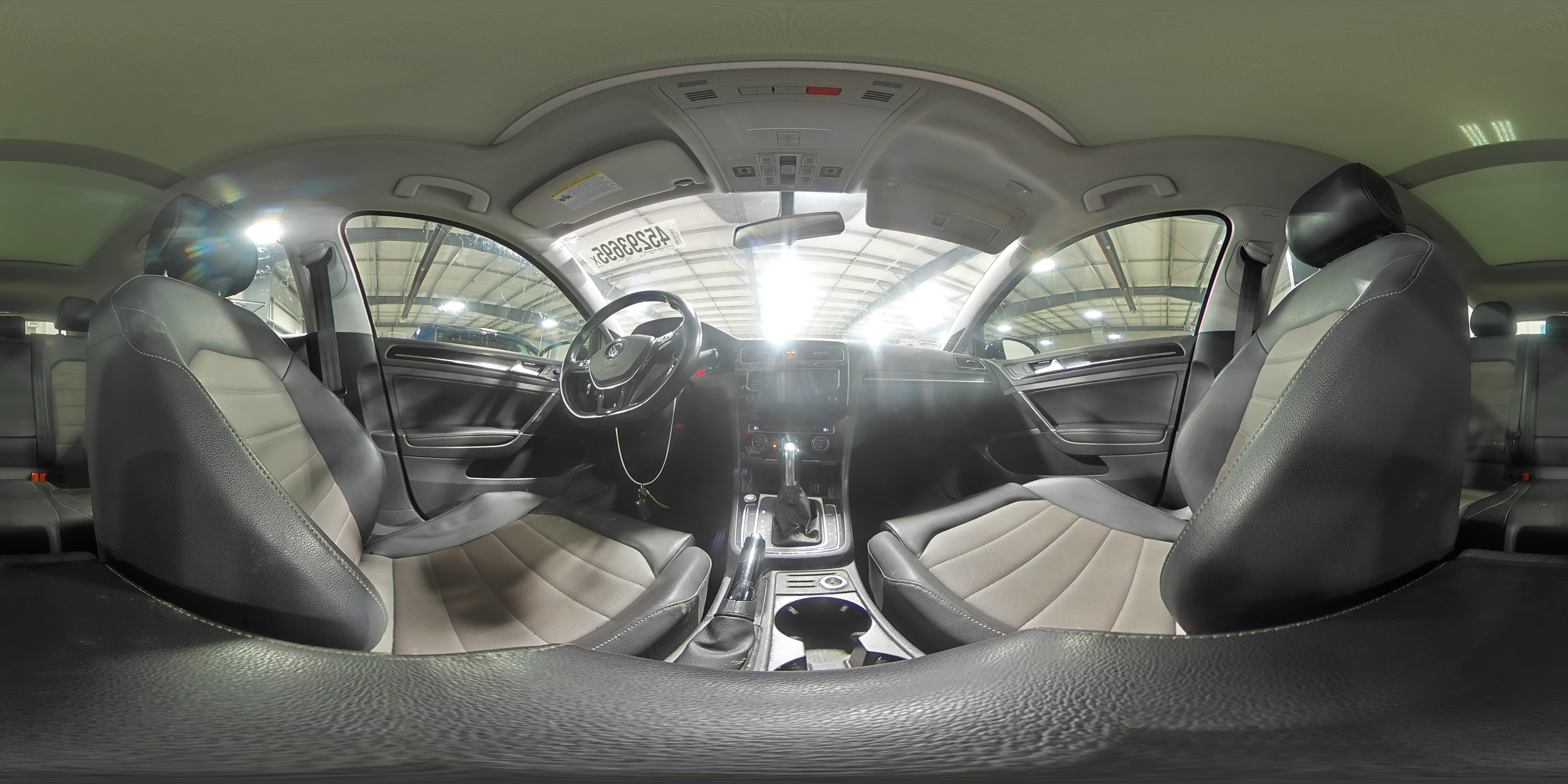 2015 Volkswagen Golf - Image 15
