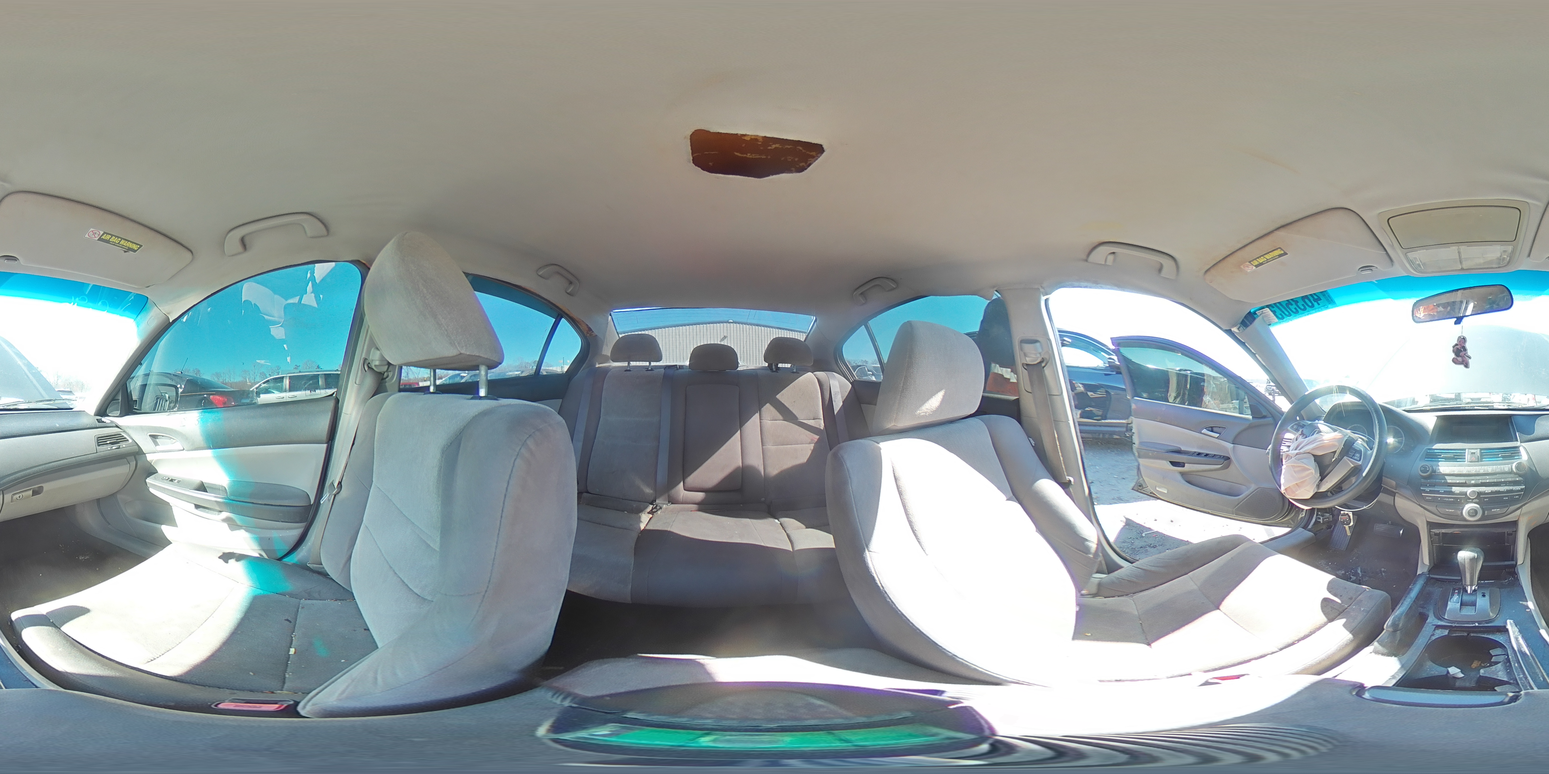 2010 Honda Accord - Image 12