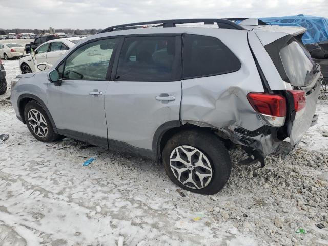  SUBARU FORESTER 2021 Серебристый