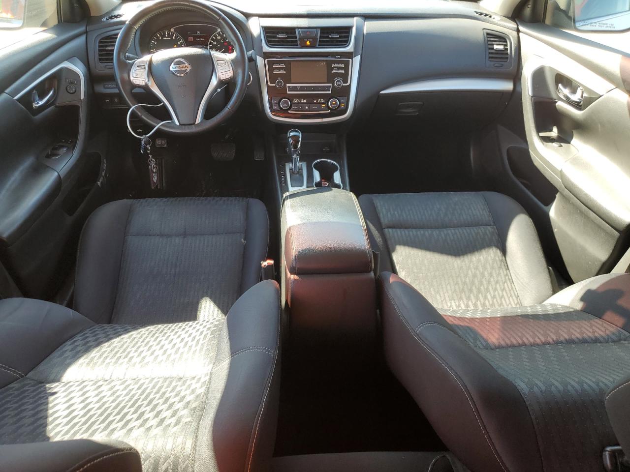 2018 Nissan Altima - Image 8