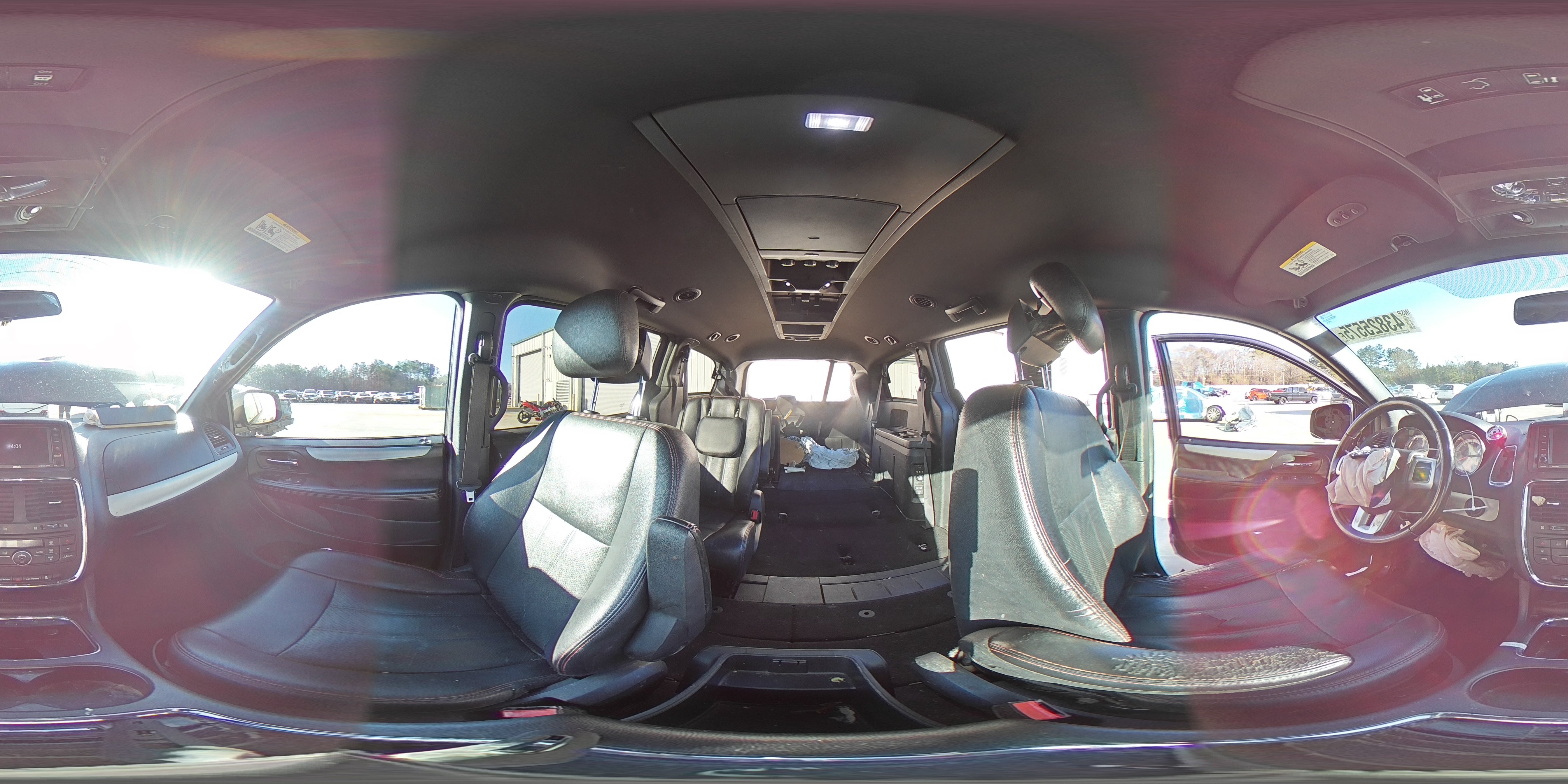 2014 Dodge Caravan - Image 14