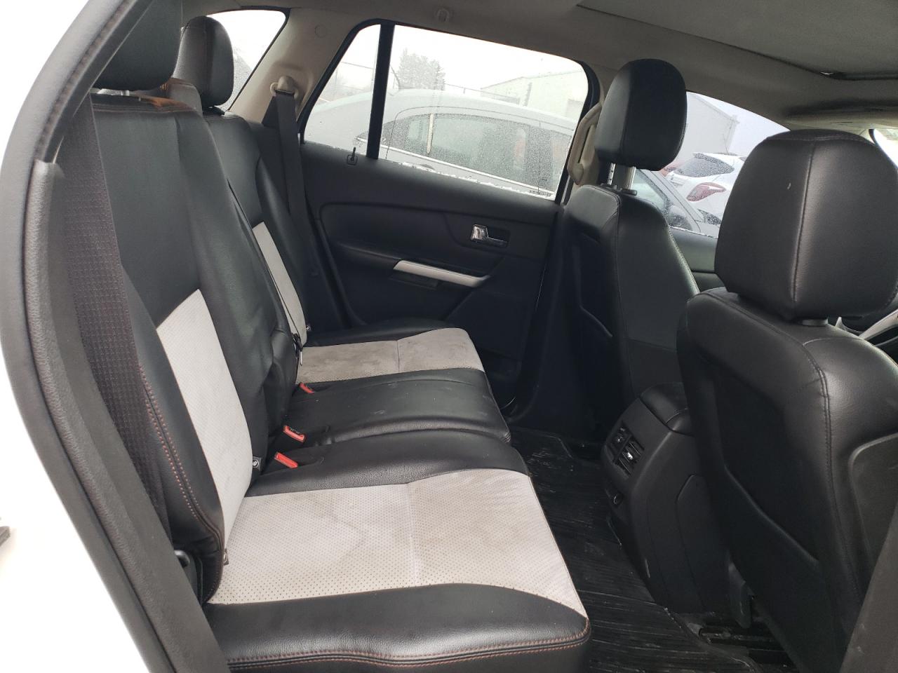 2014 Ford Edge - Image 11