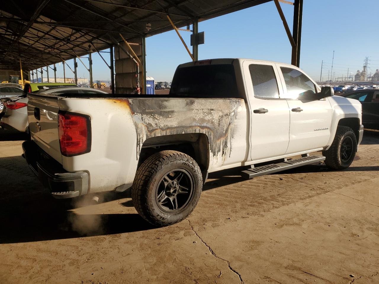 2015 Chevrolet Silverado - Image 3