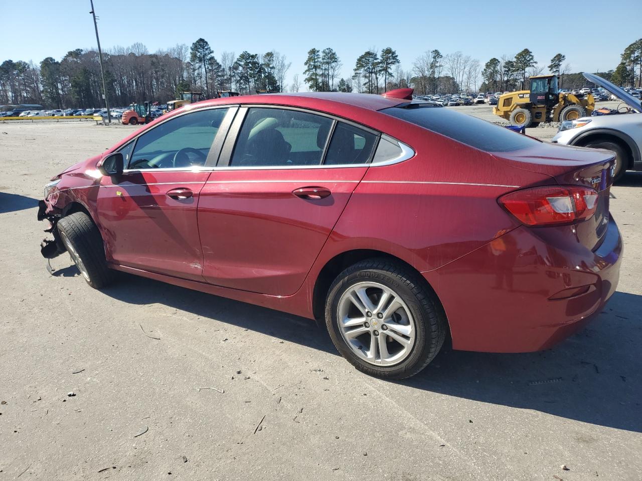 2018 Chevrolet Cruze - Image 2