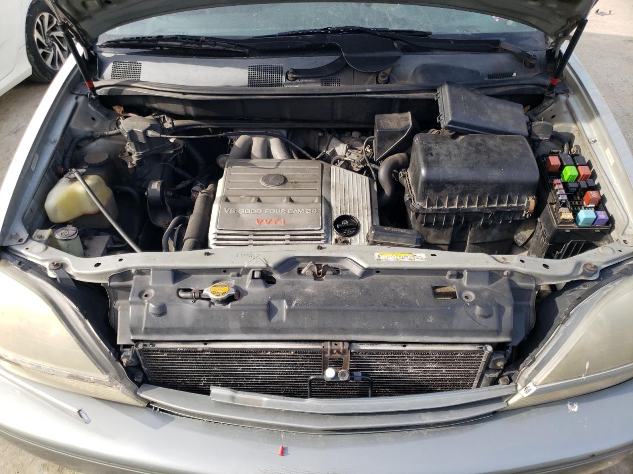 1999 Lexus RX - Image 12