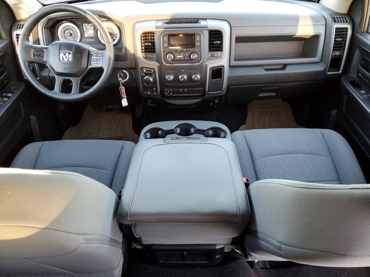 2015 RAM 1500 - Image 8