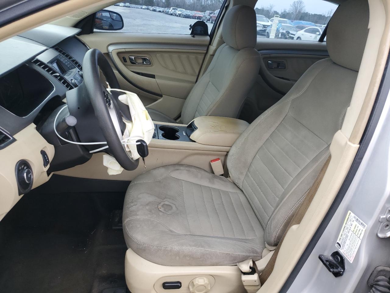 2015 Ford Taurus - Image 7