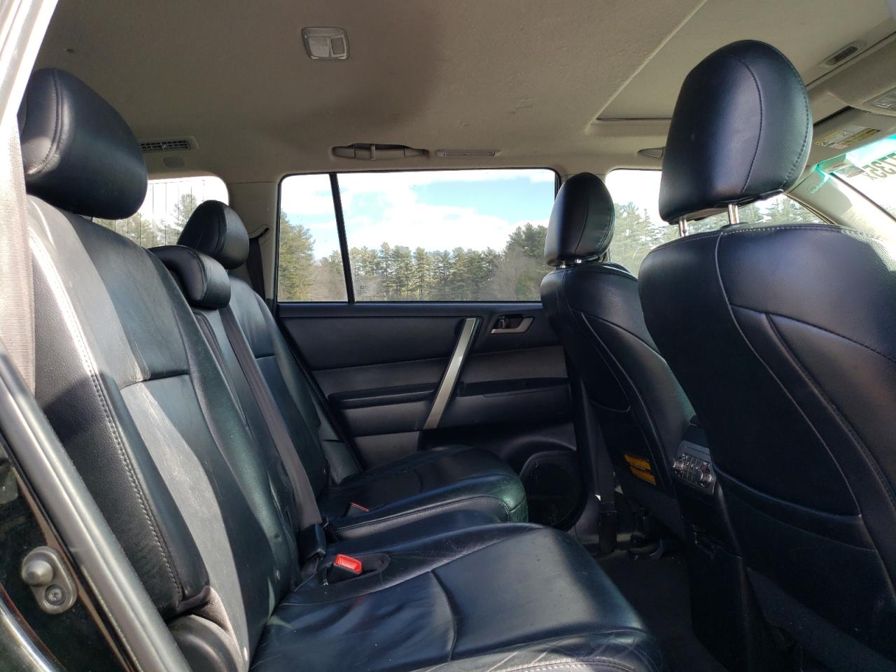 2013 Toyota Highlander - Image 11