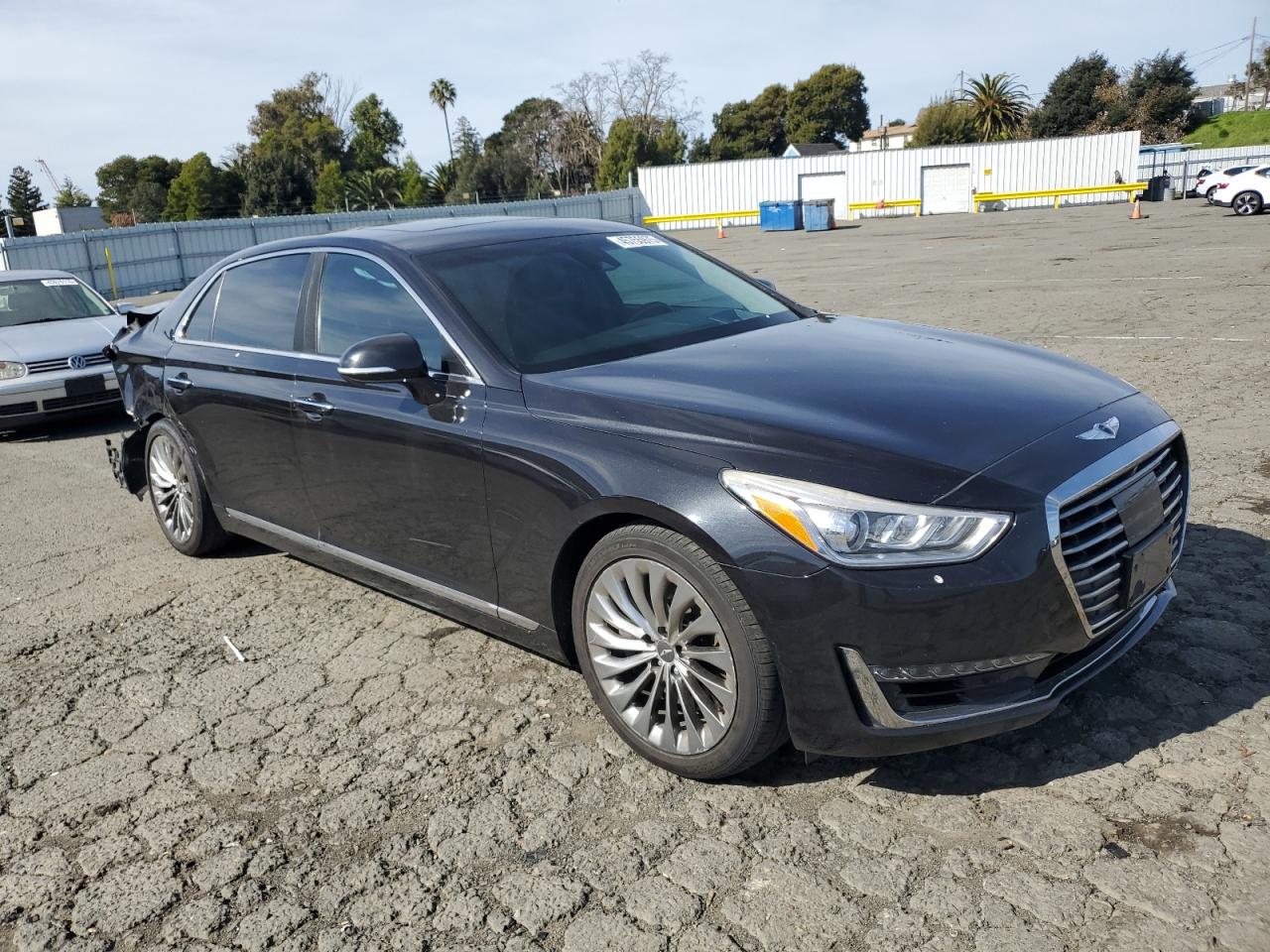 2018 Genesis G90 - Image 4