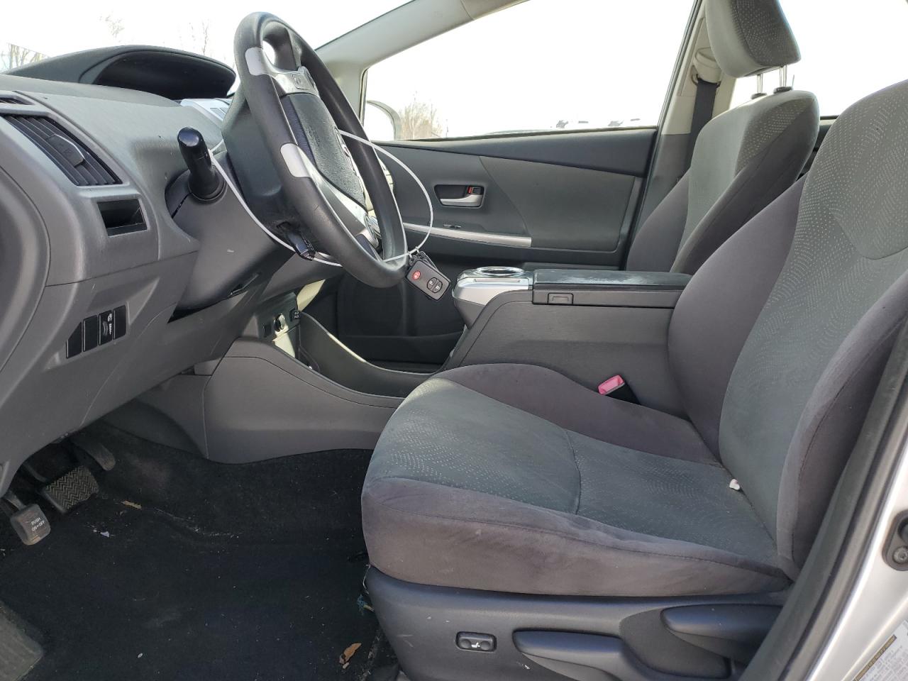 2012 Toyota Prius - Image 7
