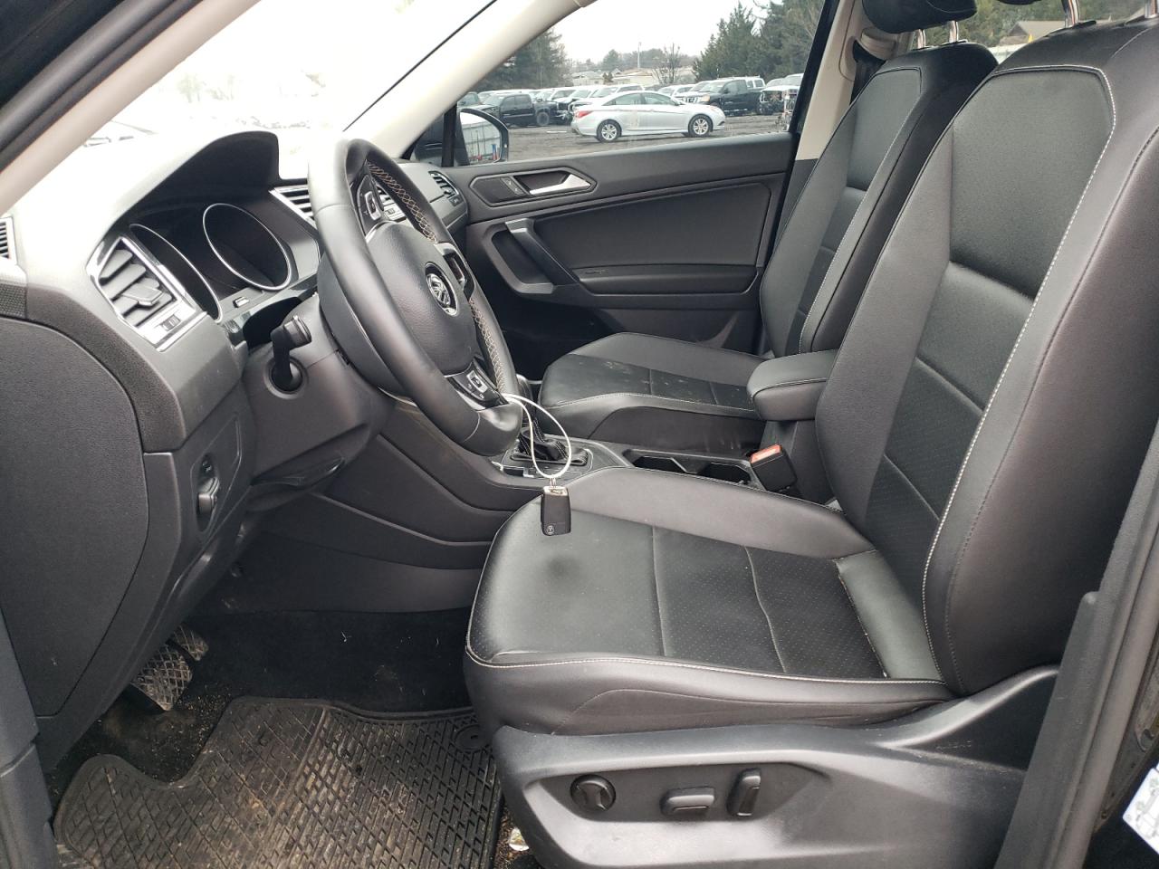 2021 Volkswagen Tiguan - Image 7