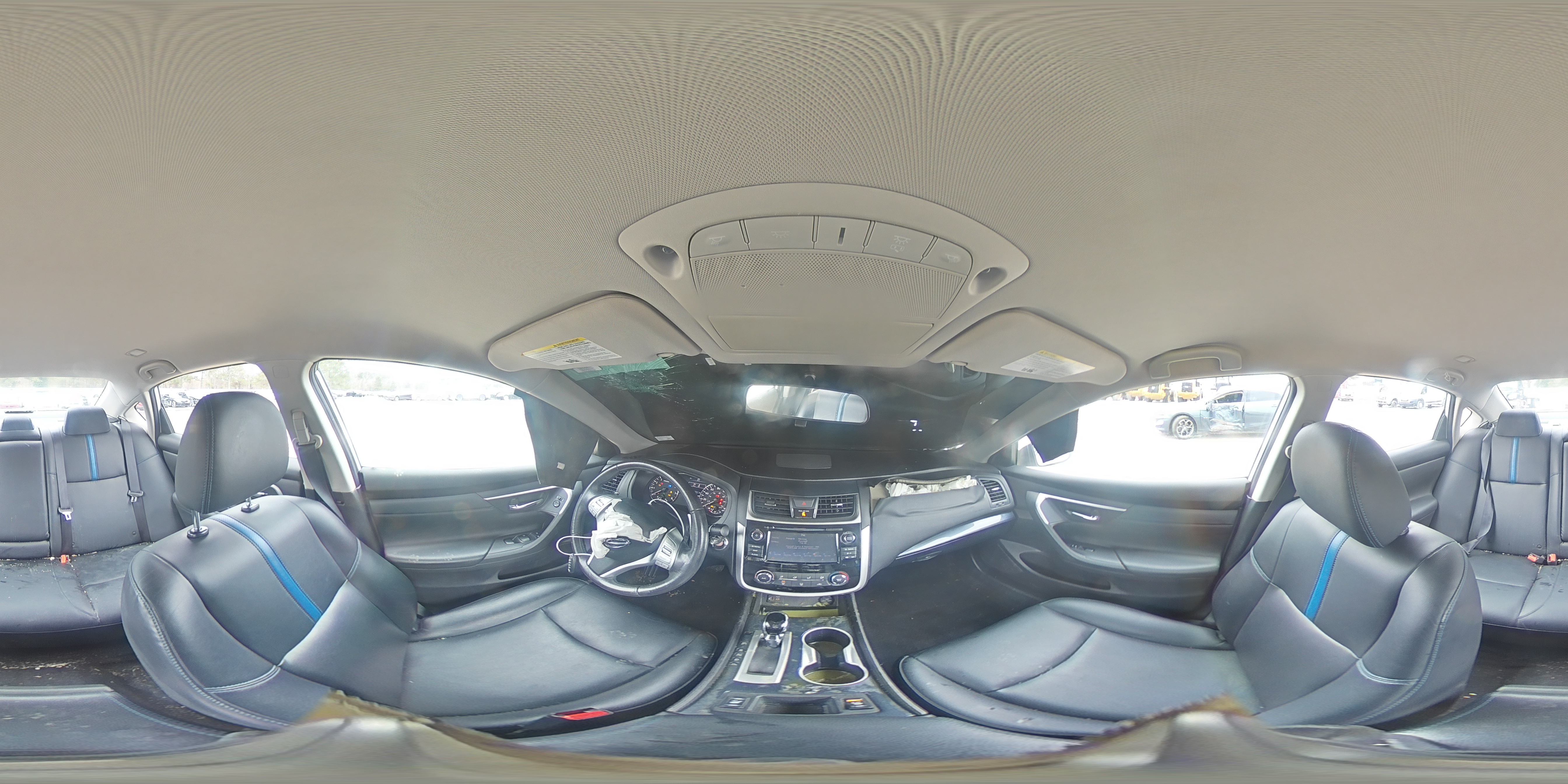 2018 Nissan Altima - Image 13