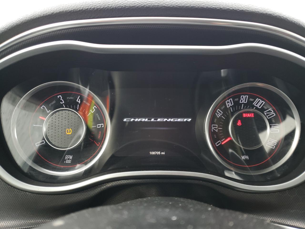 2015 Dodge Challenger - Image 9