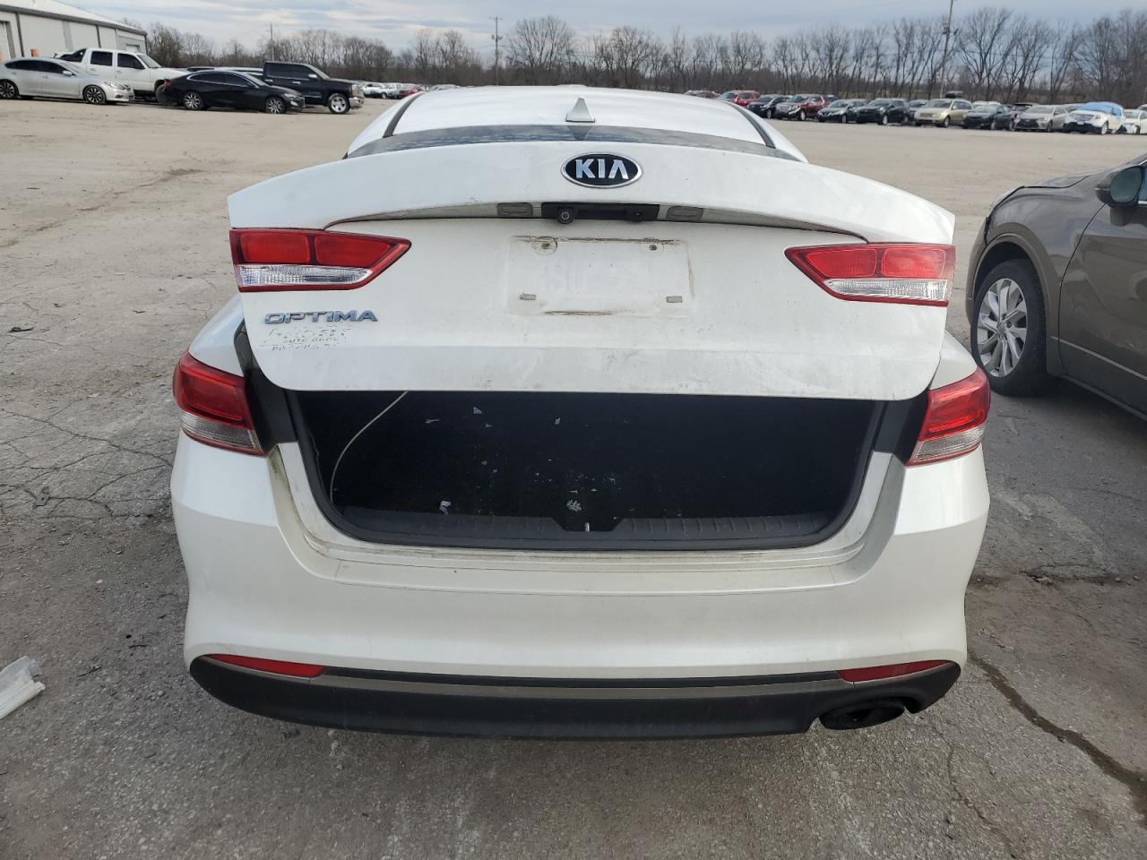 2016 Kia Optima - Image 6
