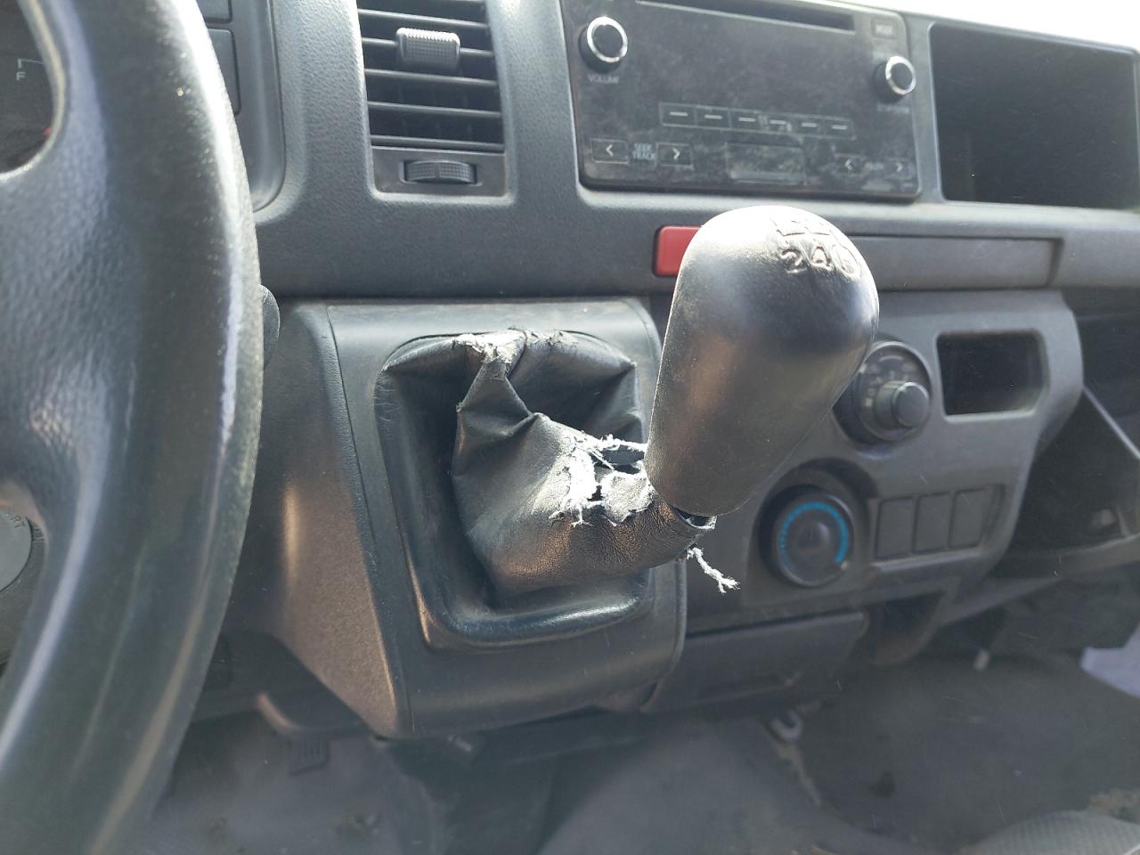 JTFPX22P7F0059921 - 2015 Toyota Hiace - #43297635