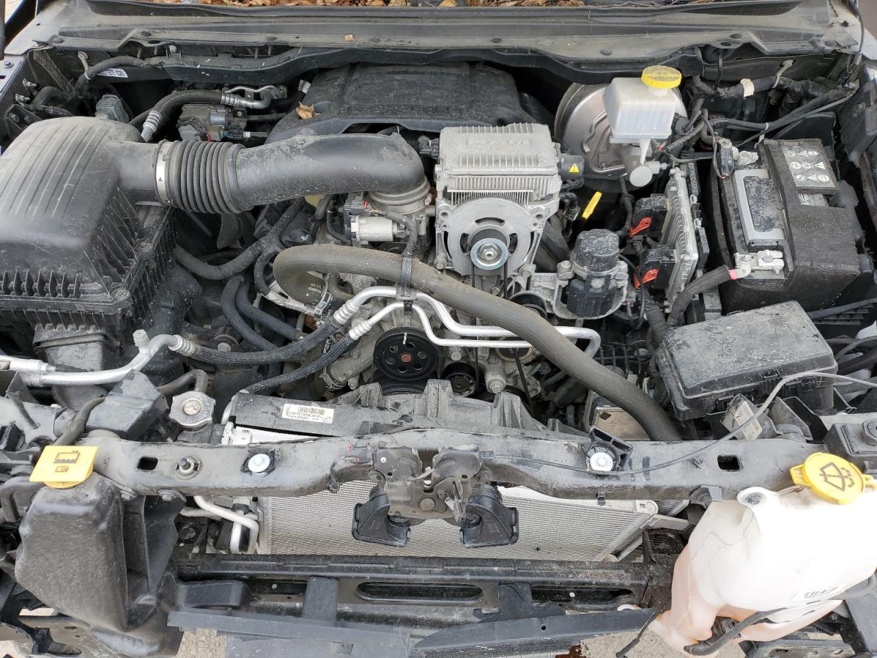 2021 RAM 1500 - Image 12