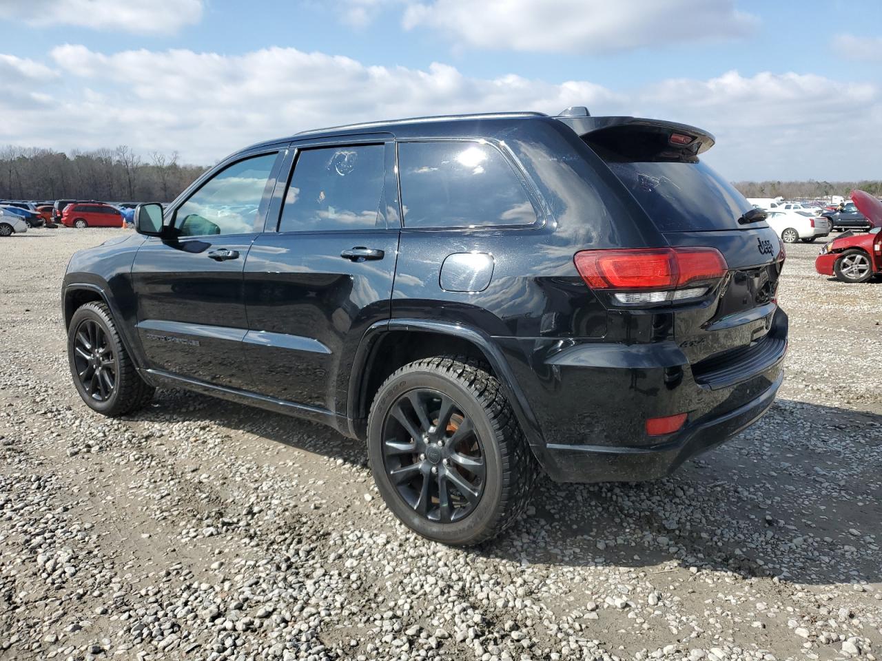 2018 Jeep Grand Cherokee - Image 2