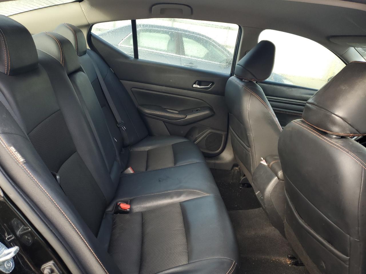 2019 Nissan Altima - Image 10