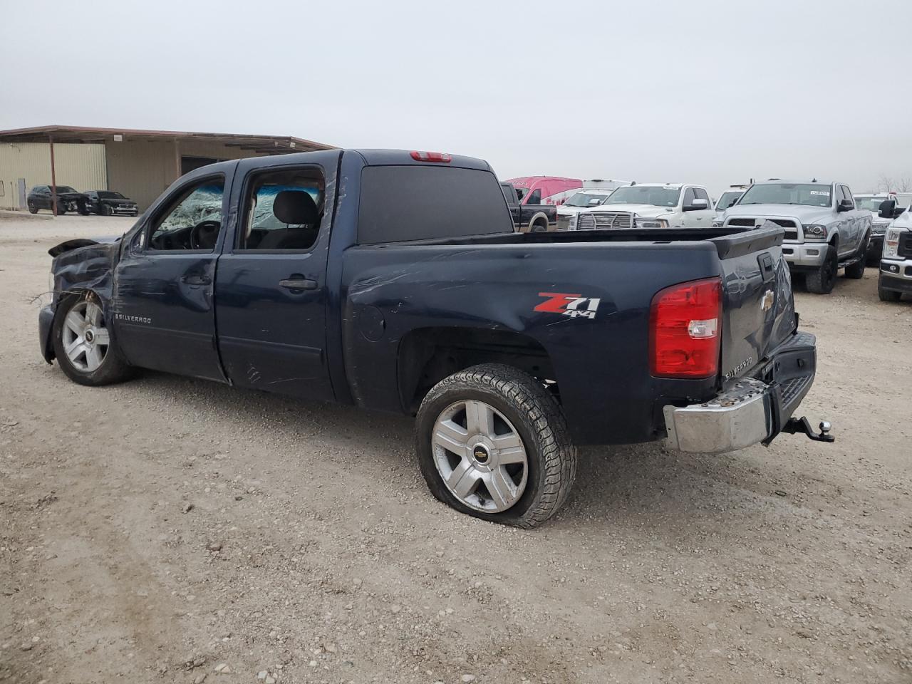 2009 Chevrolet Silverado - Image 2