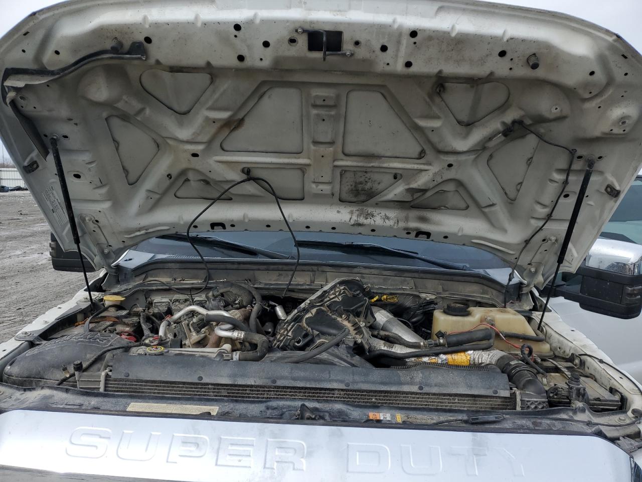 2015 Ford F250 - Image 11