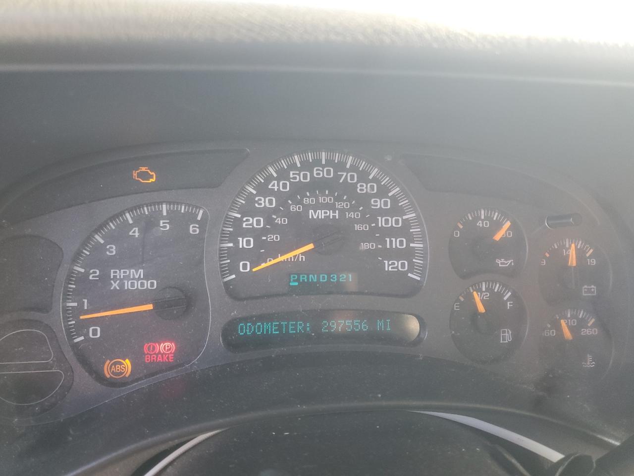2003 Chevrolet Silverado - Image 9