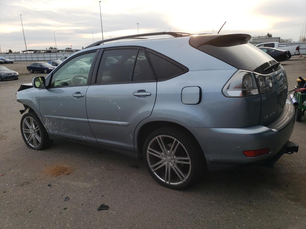 2004 Lexus RX - Image 2