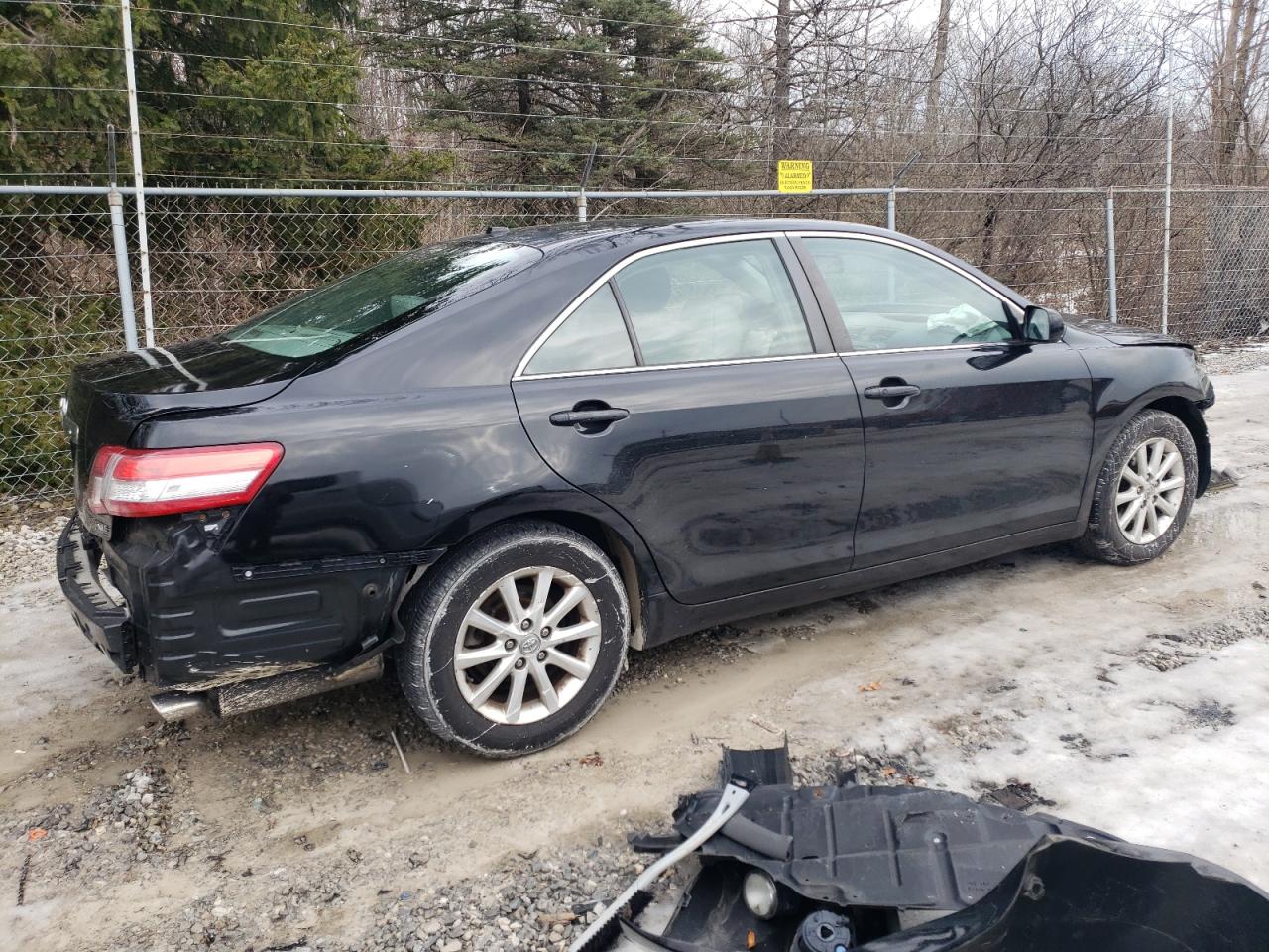 2011 Toyota Camry - Image 3